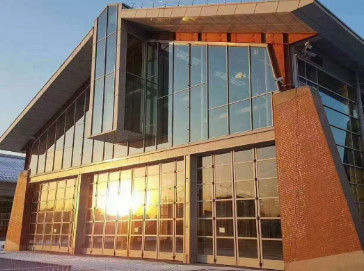 কেনা অ্যালুমিনিয়াম খাদ স্বচ্ছ ভাঁজ দরজা বাণিজ্যিক শোরুমের জন্য অটোমোবাইল 4S স্টোর online manufacture