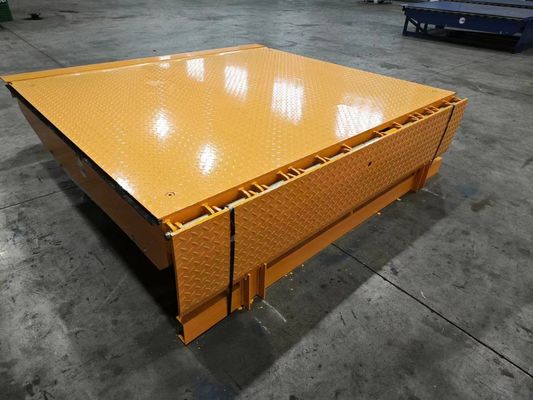 কেনা 6800kg / 13600kg হাইড্রোলিক ডক লেভেলার মেকানিক্যাল লোডিং ডক লেভেলার online manufacture