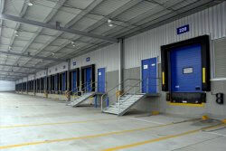 কেনা লোডিং ডকের জন্য সিলিং এবং ইনসুলেশন সহ পিভিসি উপাদান ডক শেল্টার - ৩ মিমি পুরুত্ব online manufacture