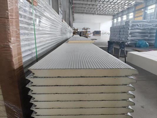 বায়ু প্রতিরোধের 450N/m2 শিল্প শাখা দরজা গ্যারেজ বিচ্ছিন্ন ইস্পাত দরজা